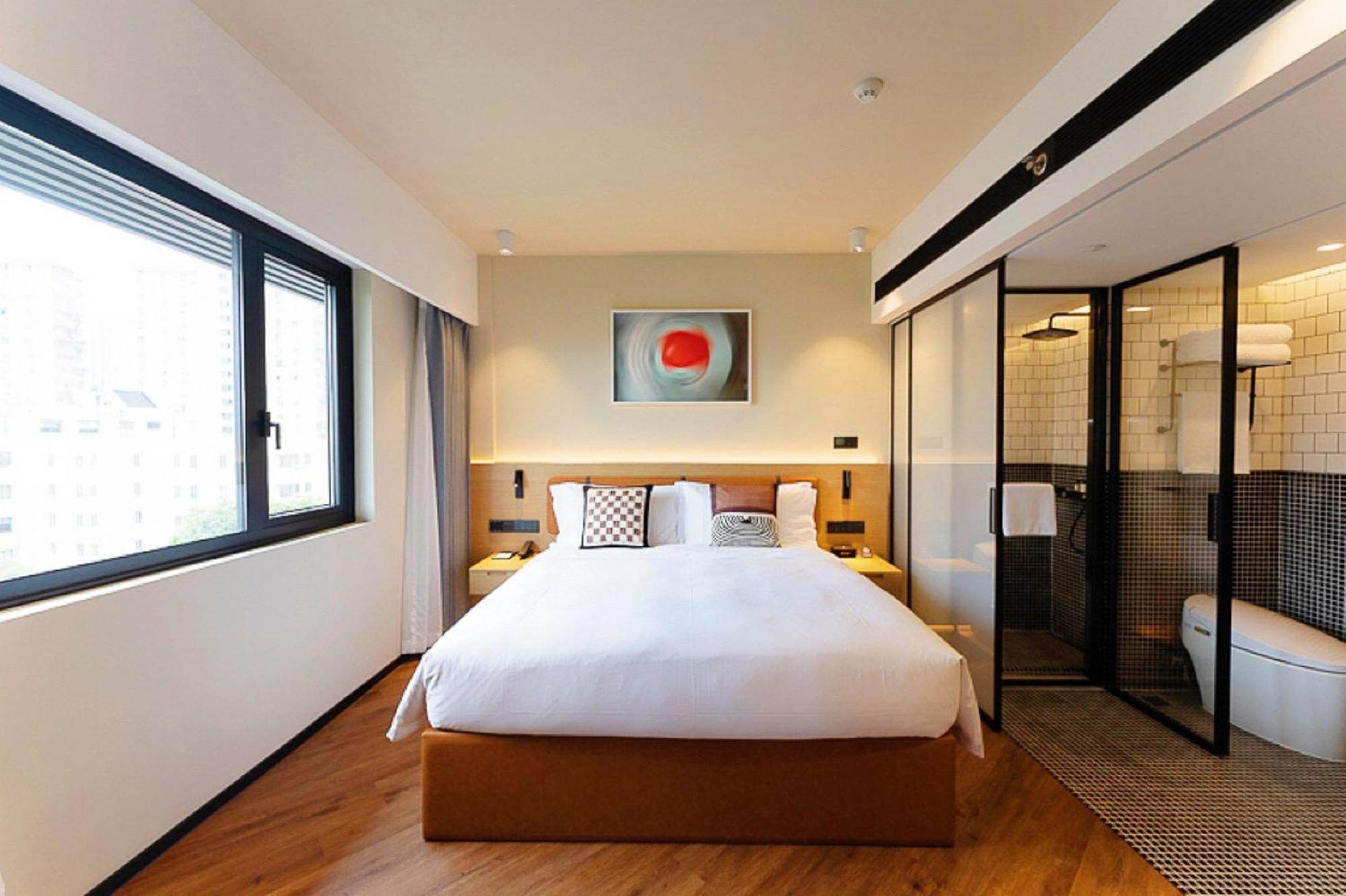 Mia - Xuhui Jiaotong Hotel